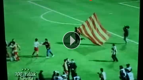 Nostalji  Ulubatl� Souness Kad�k�y'de bayra�� dikti!