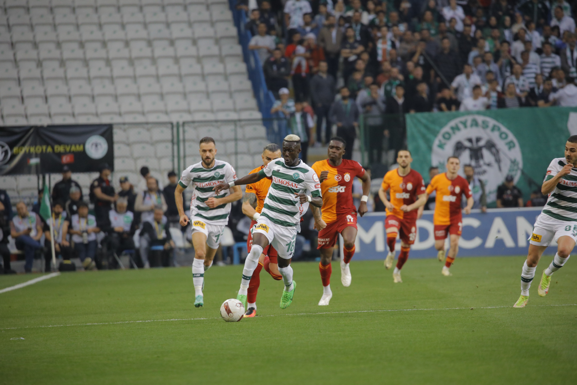 Konyaspor-Galatasaray ma resim