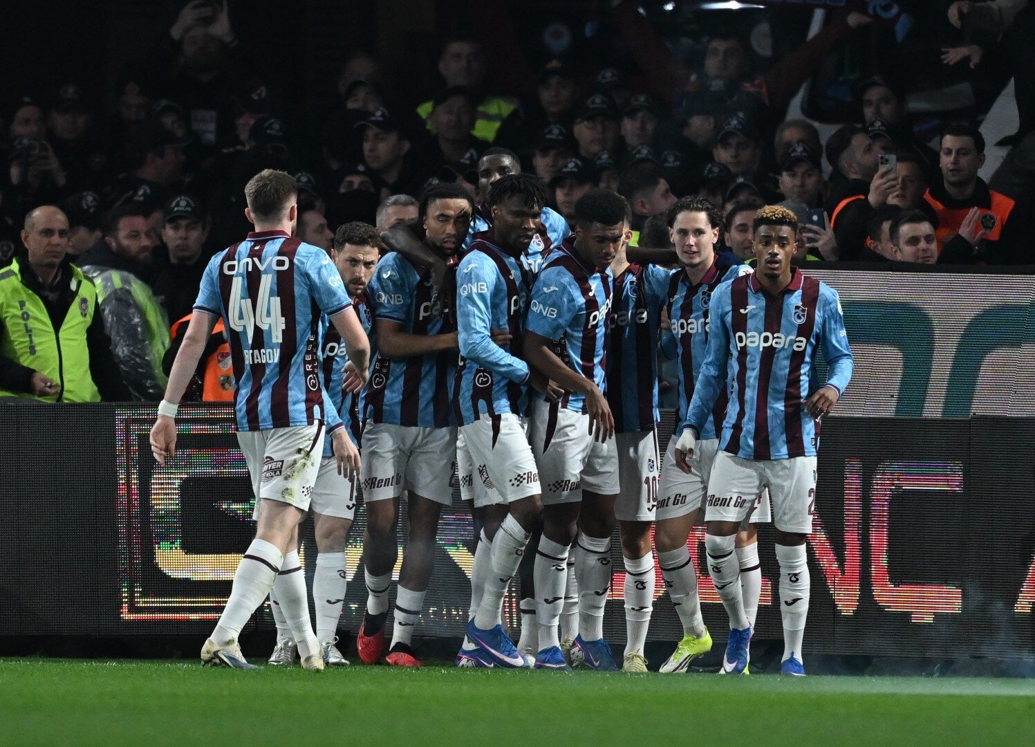 �stanbul Ba�ak�ehir-Trabzonspor ma�� resim