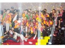 Galatasaray'da 10 maddelik gelecek plan�! Galerisi