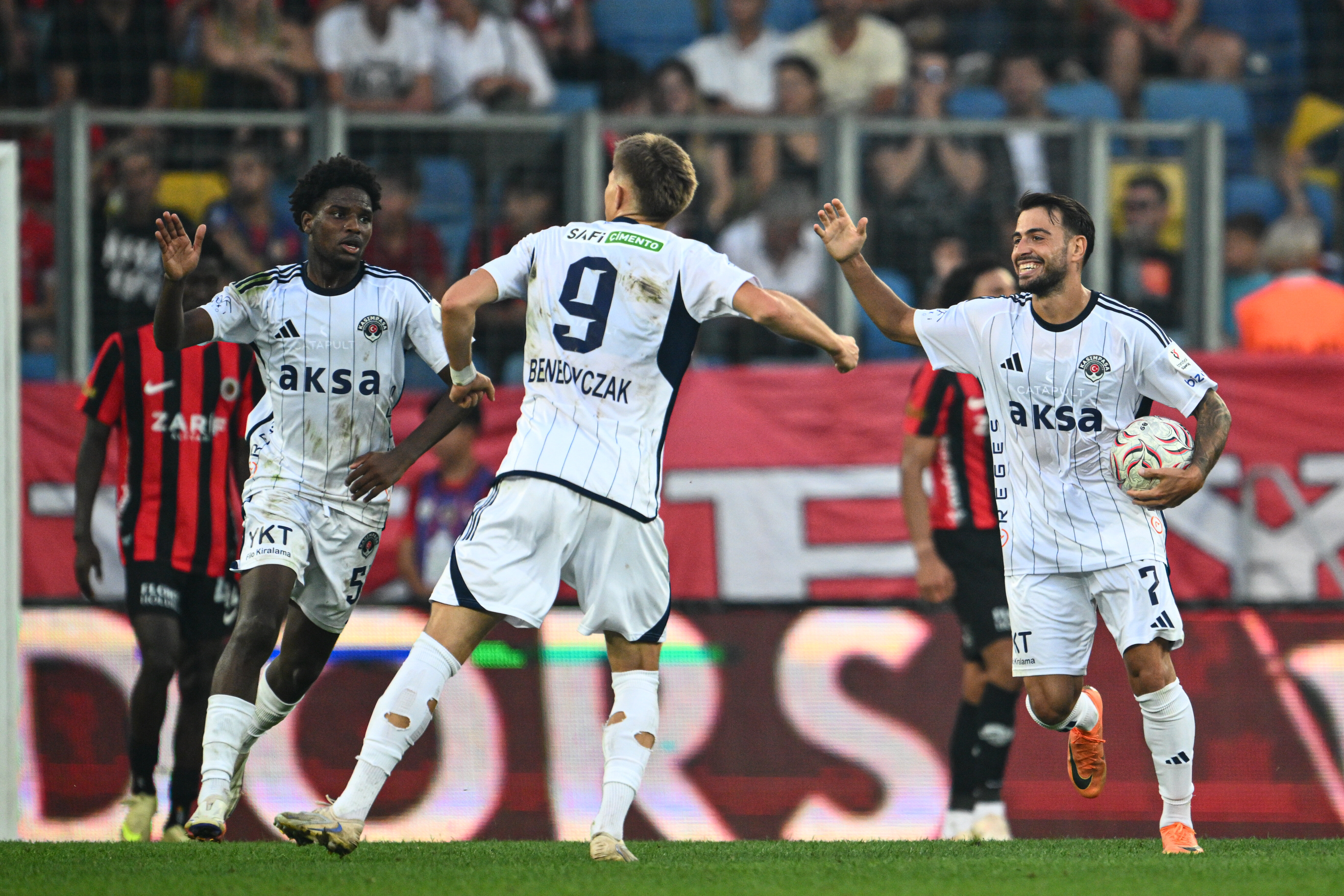 Kas�mpa�a-Konyaspor ma�� resim