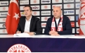 Antalyaspor'da teknik direkt�r U�urlu i�in imza t�reni