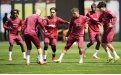 Galatasaray'da motivasyon ad�m�: Taraftar�yla bir araya geliyor