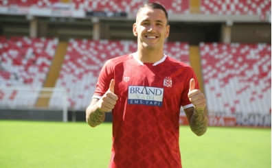 Sivasspor, Rey Manaj'ı transfer etti