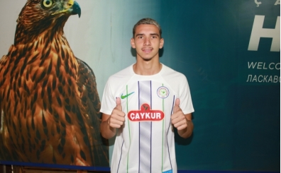 Çaykur Rizespor, sol kanat oyuncusu Altin Zeqiri'yi transfer etti