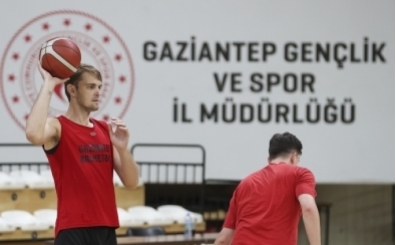 Gaziantep Basketbol, play-off'ta yar final hesaplar yapyor