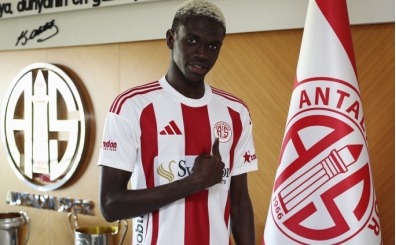 Antalyaspor, Bachir Gueye'yi kadrosuna kattı
