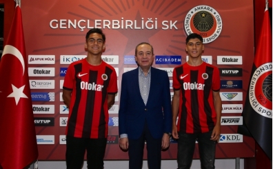 Gençlerbirliği, 2 akademi oyuncusuyla profesyonel sözleşme imzaladı