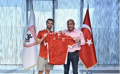 Samsunspor, Elliot Watt'� kadrosuna katt�