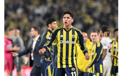 Edson Alvarez'den transfer teklifine ret
