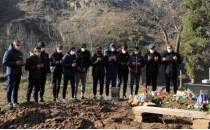 Trabzonspor takımı, Özkan Sümer'in mezarını ziyaret etti