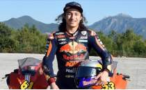 Milli motosikletçi Can Öncü İspanya'da 3. oldu
